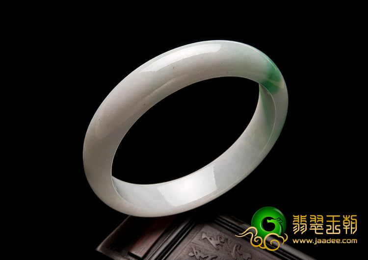 糯冰种飘翠缅甸翡翠A货手镯（58.5mm）