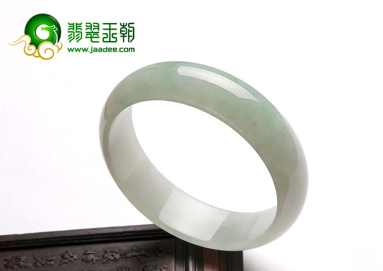 冰种略飘翠缅甸翡翠A货手镯（59mm）
