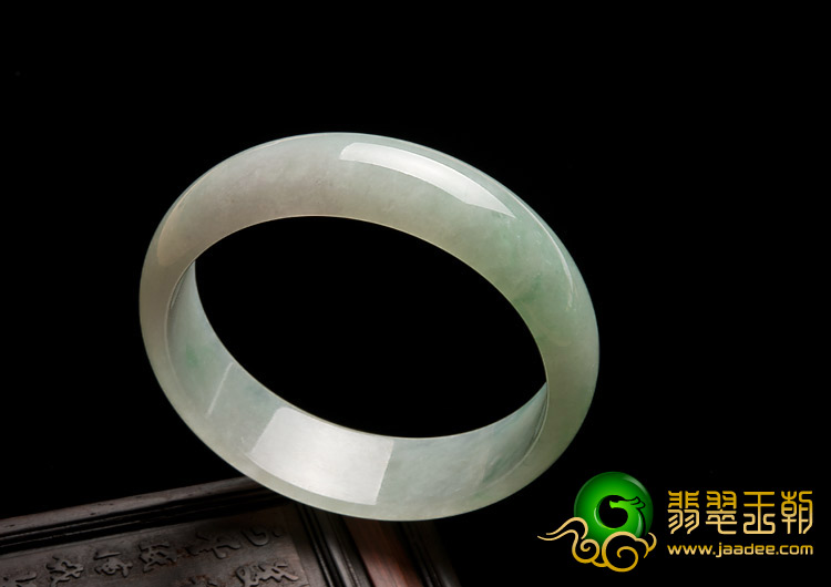 冰种略飘翠缅甸翡翠A货手镯（59mm）