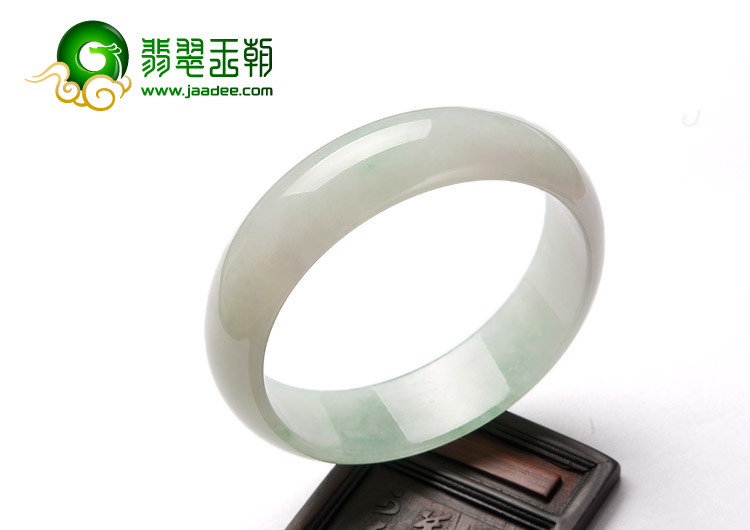 冰种略飘翠缅甸翡翠A货手镯（59mm）