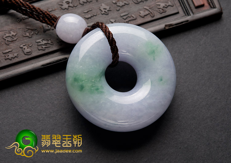 糯冰种春带彩缅甸翡翠A货平安扣挂件