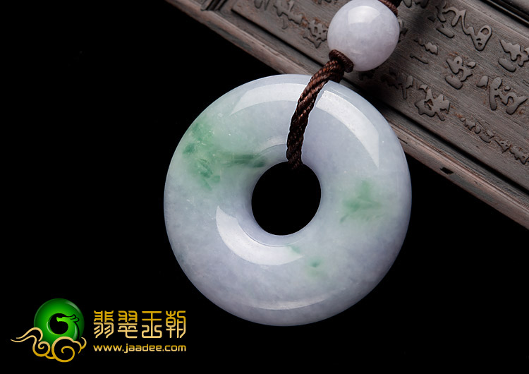 糯冰种春带彩缅甸翡翠A货平安扣挂件