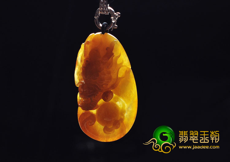 冰种黄翡缅甸翡翠A货龙头挂件
