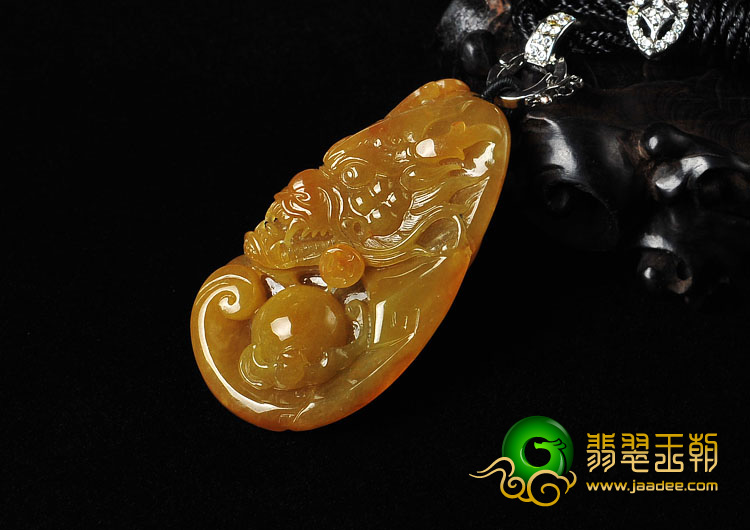 冰种黄翡缅甸翡翠A货龙头挂件