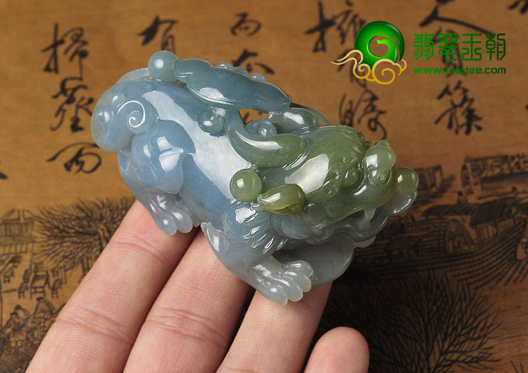 糯冰种晴水黄翡缅甸翡翠A货貔貅挂件
