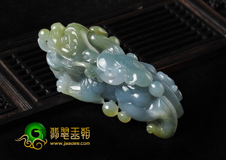 糯冰种晴水黄翡缅甸翡翠A货貔貅挂件