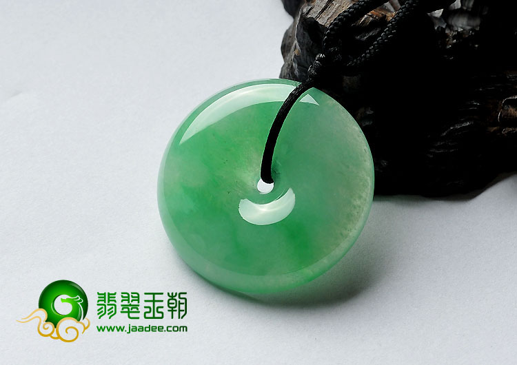 冰种苹果绿缅甸翡翠A货平安扣挂件