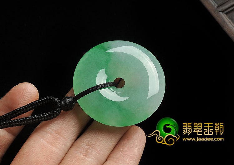 冰种飘翠缅甸翡翠A货平安扣挂件