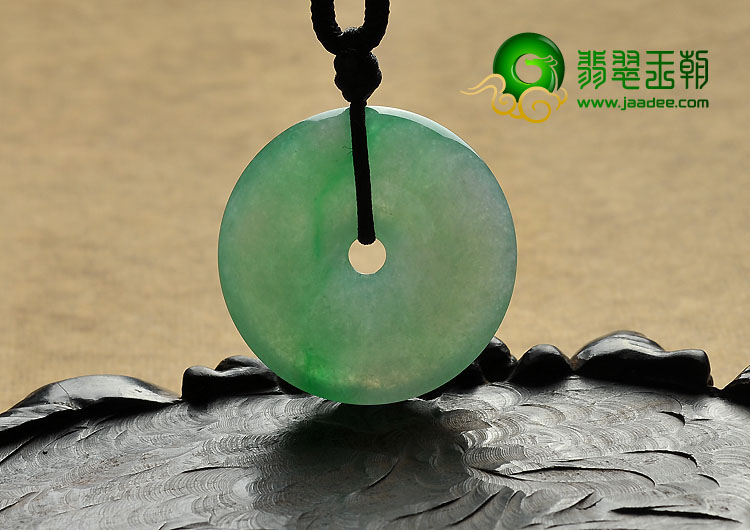 冰种飘翠缅甸翡翠A货平安扣挂件
