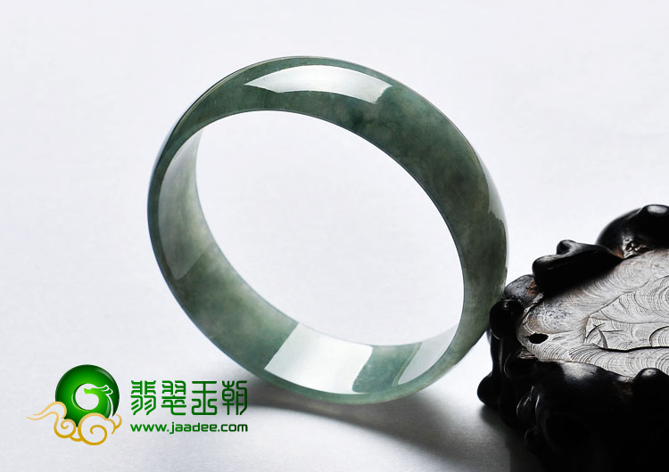 糯冰种晴水缅甸翡翠A货手镯（51.2mm）