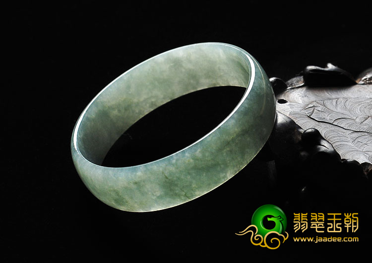 糯冰种晴水缅甸翡翠A货手镯（51.2mm）