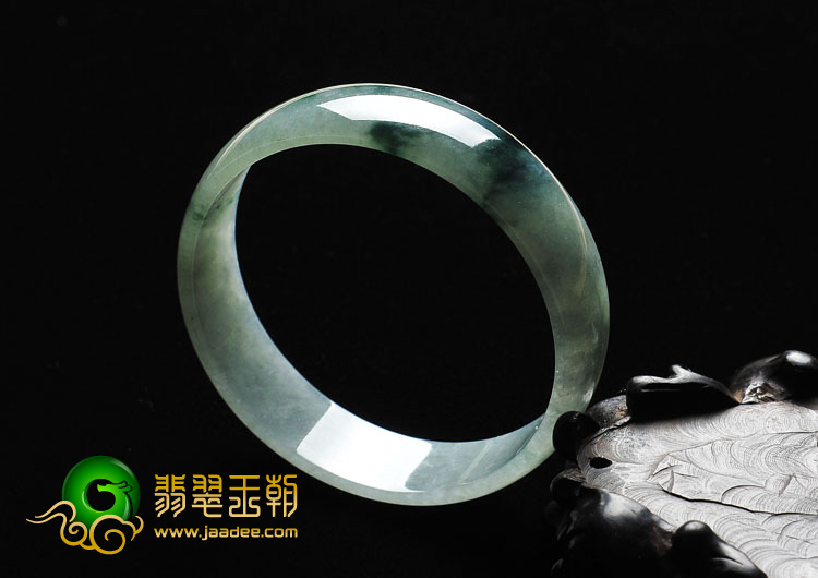糯冰种飘花缅甸翡翠A货手镯（52.9mm）