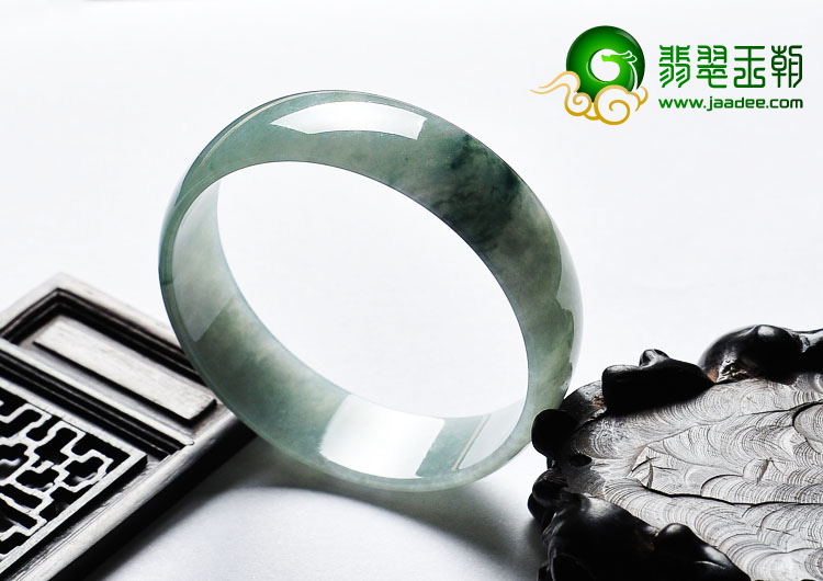 糯冰种飘花缅甸翡翠A货手镯（52.8mm）