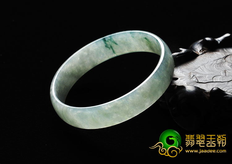 糯冰种飘花缅甸翡翠A货手镯（52.9mm）