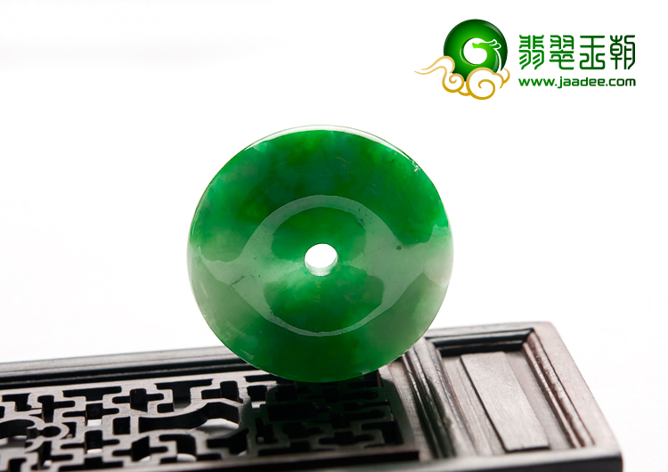糯冰种阳绿缅甸翡翠A货平安扣挂件