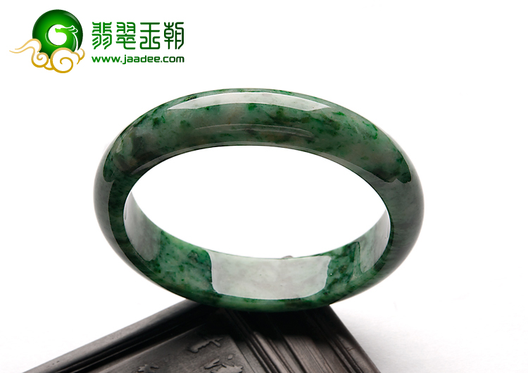 细糯种癣加绿缅甸翡翠A货贵妃镯（54.8-49.1mm）
