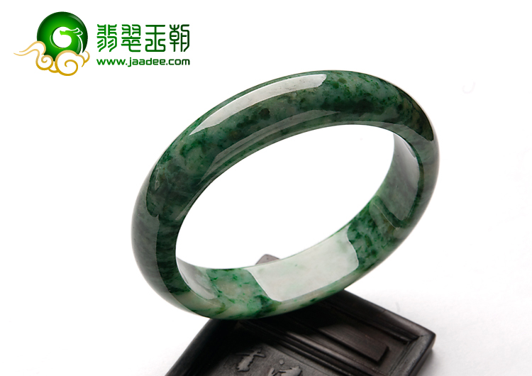 细糯种癣加绿缅甸翡翠A货贵妃镯（54.8-49.1mm）