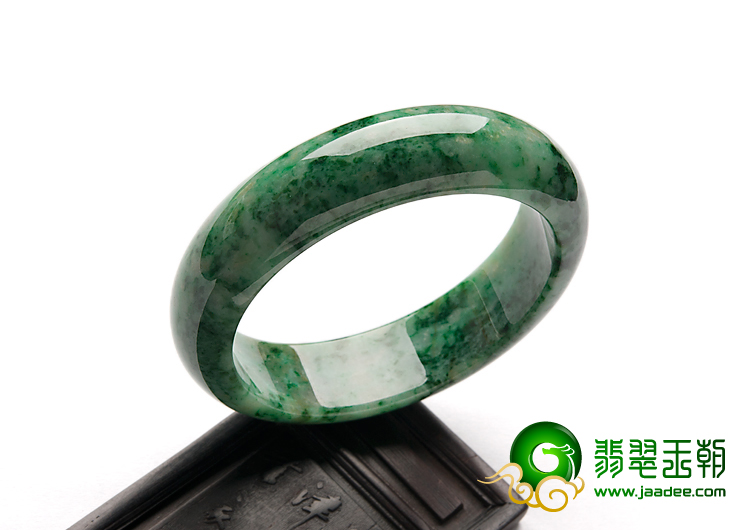 细糯种癣加绿缅甸翡翠A货手镯（53.1mm）