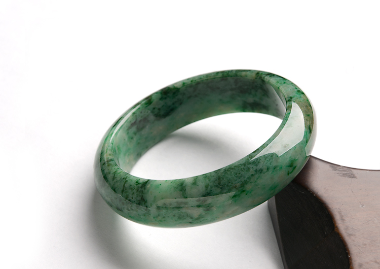 细糯种癣加绿缅甸翡翠A货手镯（53.1mm）