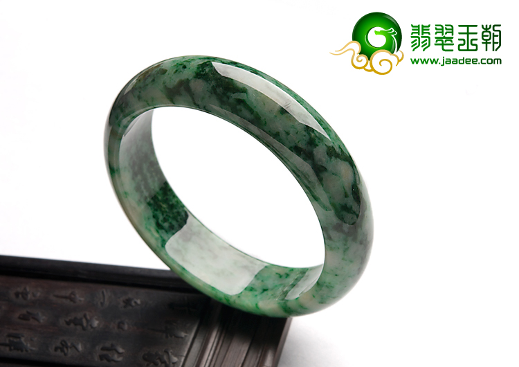 细糯种癣加绿缅甸翡翠A货手镯（58.9mm）