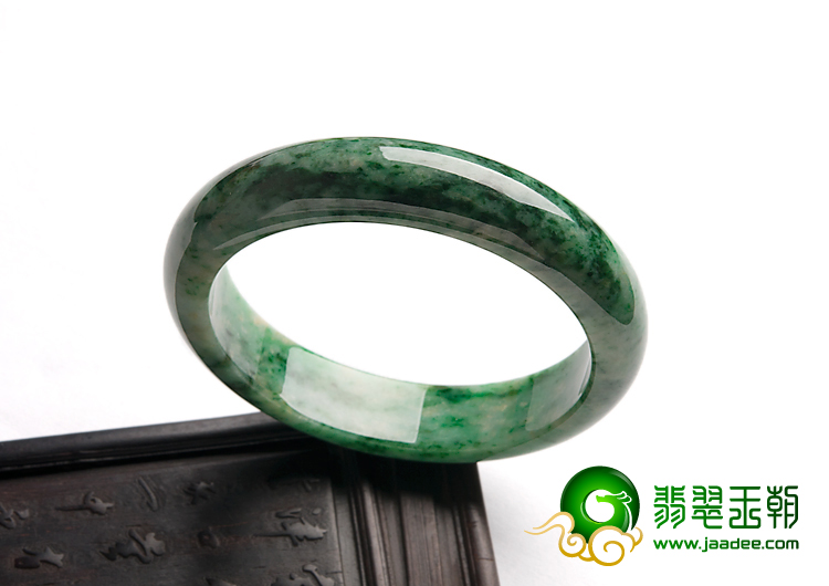 细糯种癣加绿缅甸翡翠A货手镯（55.6mm）