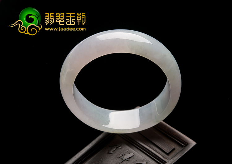 冰种晴水缅甸翡翠A货贵妃镯（51.1mm-45.8mm）