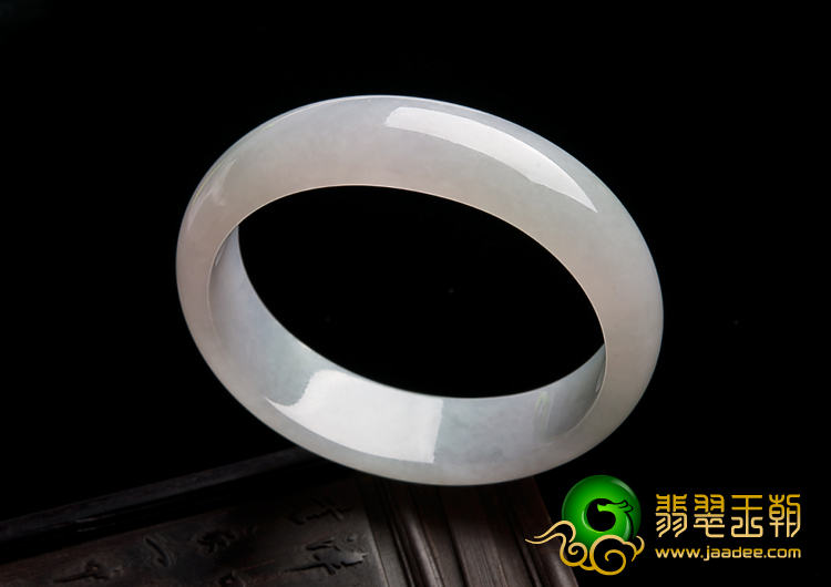冰种晴水缅甸翡翠A货贵妃镯（51.1mm-45.8mm）
