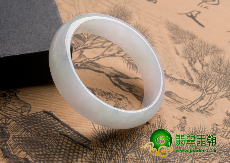 冰种晴水缅甸翡翠A货贵妃镯（51.1mm-45.8mm）