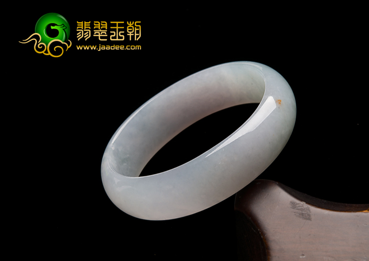 冰种晴水缅甸翡翠A货贵妃镯（52.1-46.2mm）