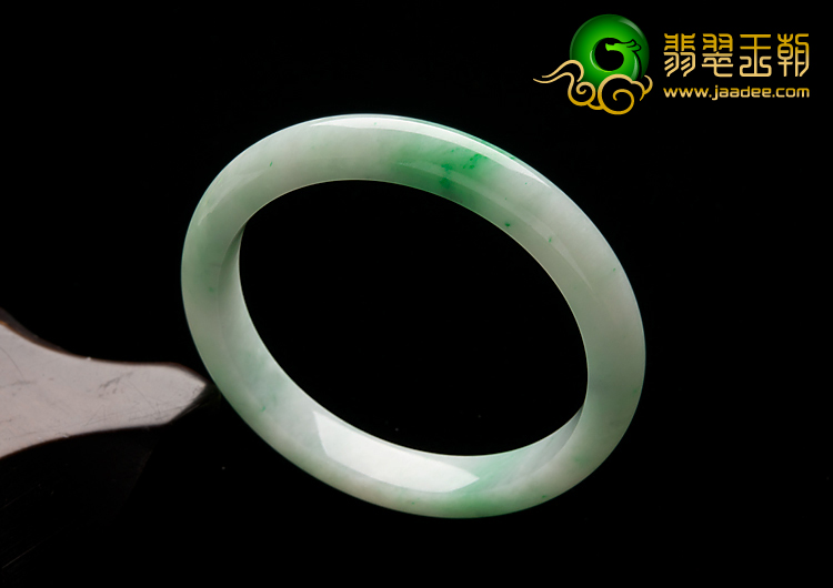 糯冰种飘翠缅甸翡翠A货手镯（51.8mm）