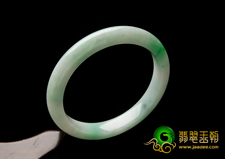 糯冰种飘翠缅甸翡翠A货手镯（51.8mm）