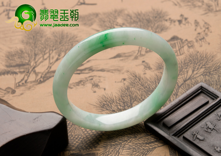 糯冰种飘翠缅甸翡翠A货手镯（51.8mm）