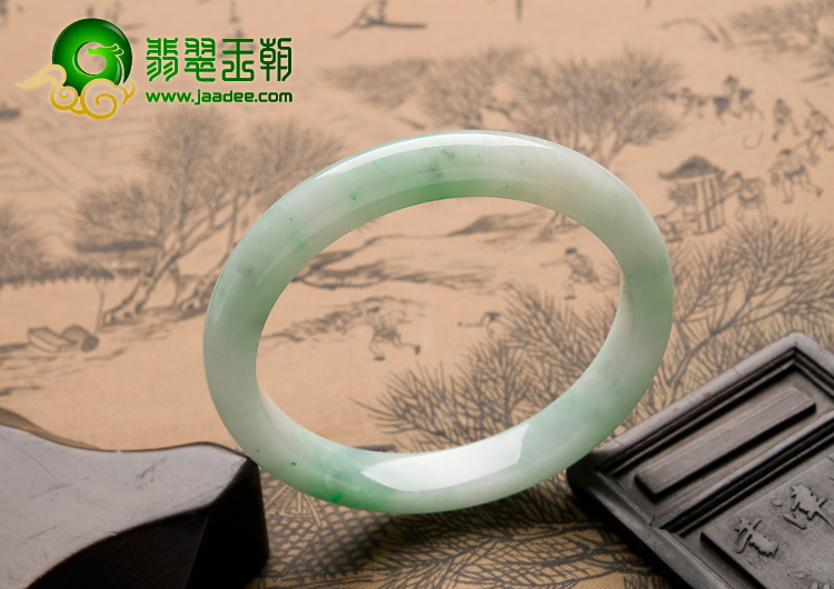 糯冰种飘翠缅甸翡翠A货手镯（51.8mm）