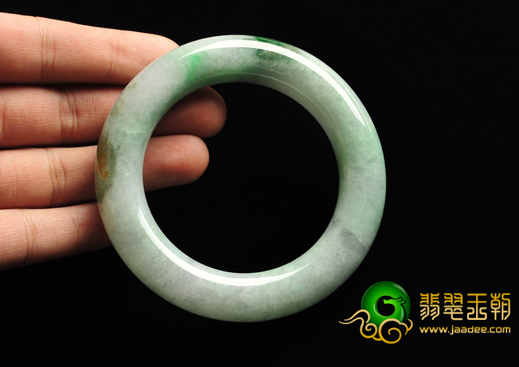 糯冰种飘翠缅甸翡翠A货圆条手镯（58.2mm）