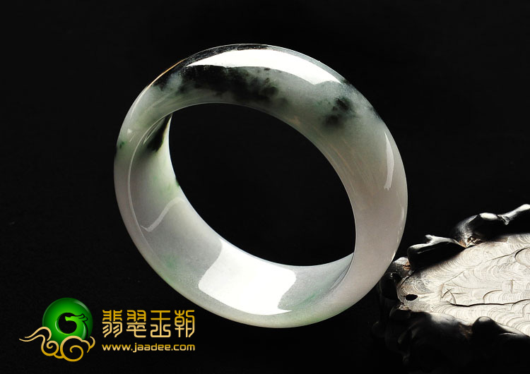 糯冰种飘花缅甸翡翠A货手镯（57.2mm）