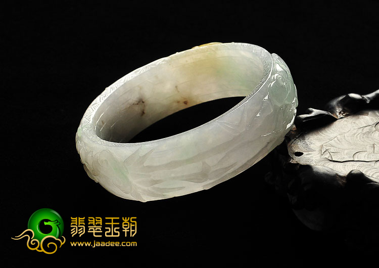 糯冰种飘黄翡缅甸翡翠A货雕花手镯（57.8mm）