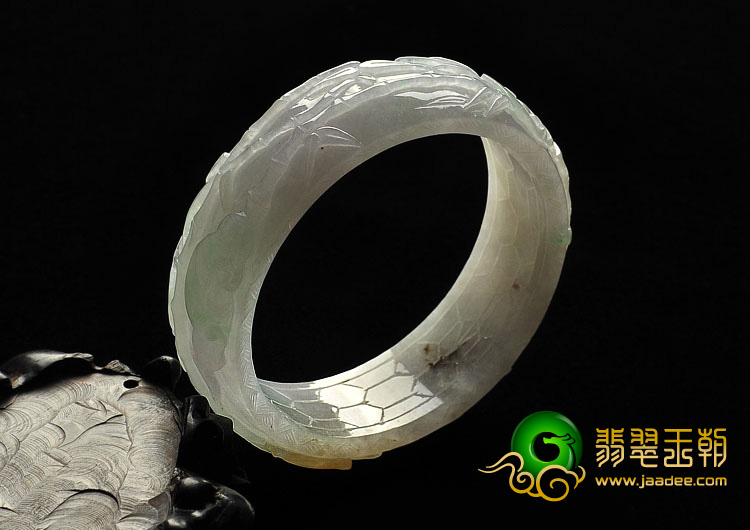 糯冰种飘黄翡缅甸翡翠A货雕花手镯（57.8mm）