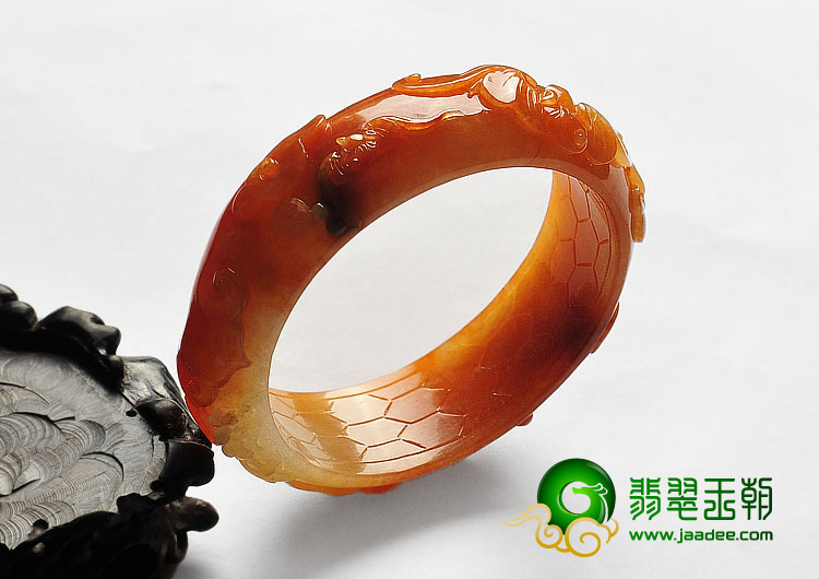 糯冰种红黄翡缅甸翡翠A货雕花镯（56.8mm）