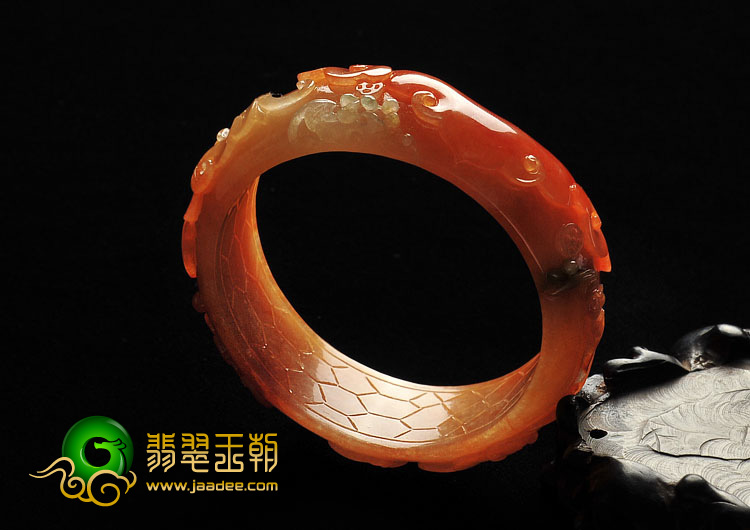 糯冰种红黄翡缅甸翡翠A货雕花镯（56.8mm）