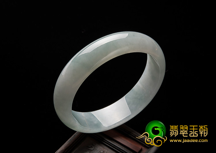 糯冰种晴水缅甸翡翠A货手镯（55.5mm）