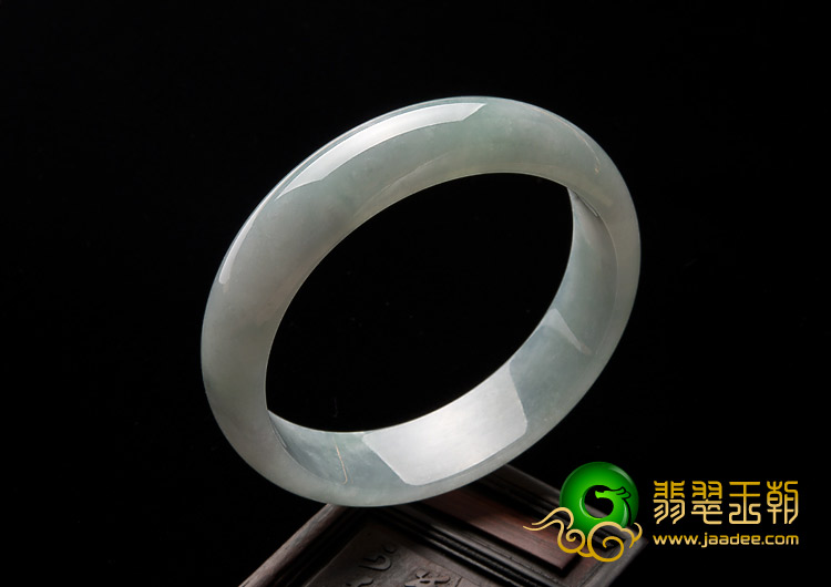 糯冰种晴水缅甸翡翠A货手镯（55.5mm）