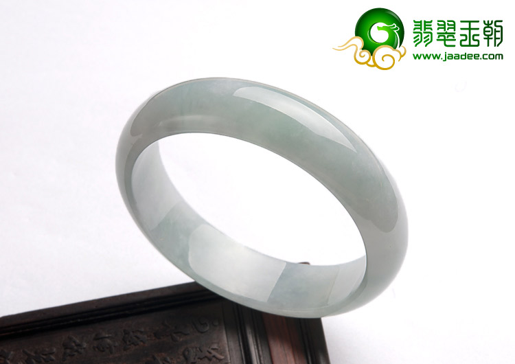 糯冰种晴水缅甸翡翠A货手镯（55.5mm）