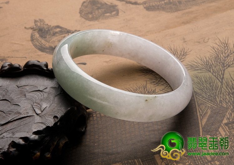 糯冰种晴水缅甸翡翠A货手镯（58.2mm）