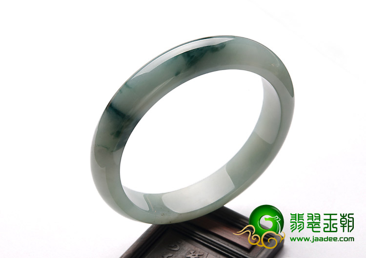 糯冰种飘花缅甸翡翠A货手镯（63.8mm）