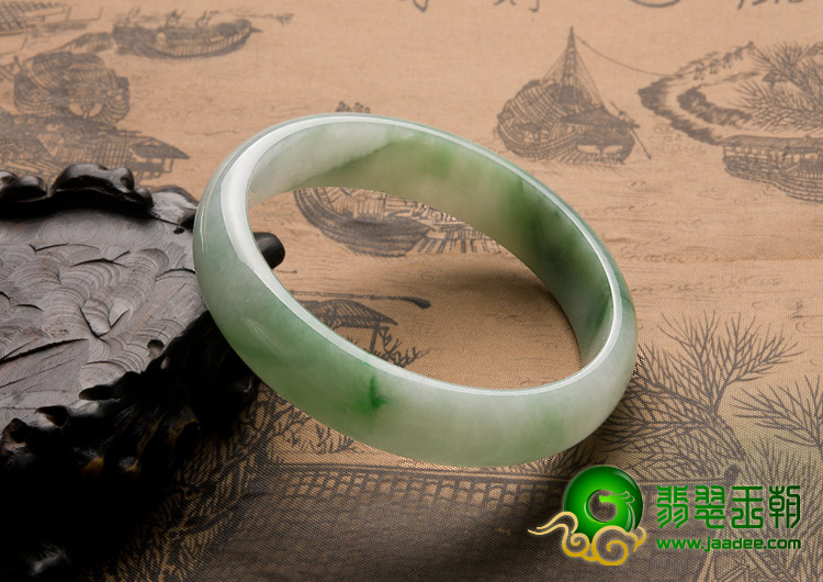 糯冰种飘翠缅甸翡翠A货手镯（57mm）