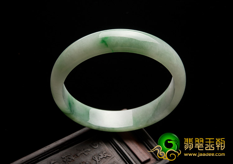 糯冰种飘翠缅甸翡翠A货手镯（57mm）