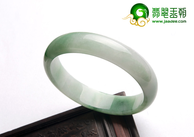 糯冰种飘翠缅甸翡翠A货手镯（57mm）