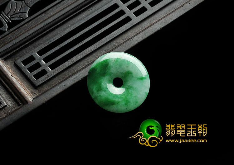 糯冰种阳绿缅甸翡翠A货平安扣挂件