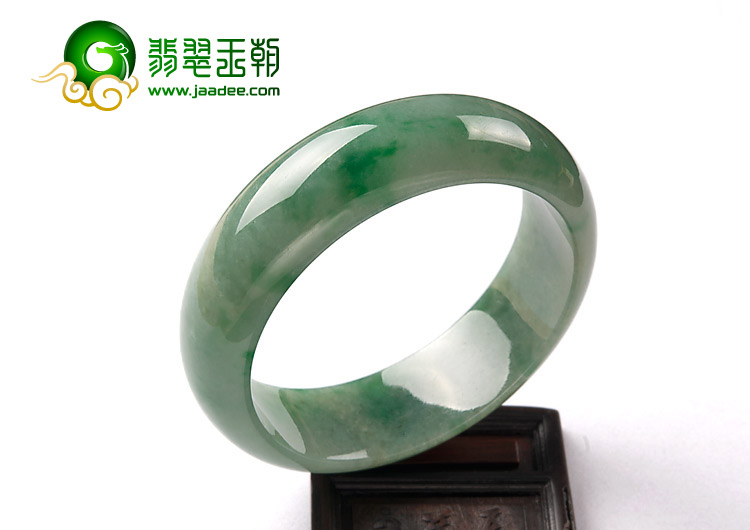 糯冰种飘翠缅甸翡翠A货手镯（57.5mm）