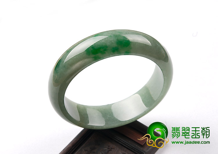 糯冰种飘翠缅甸翡翠A货手镯（58.8mm）